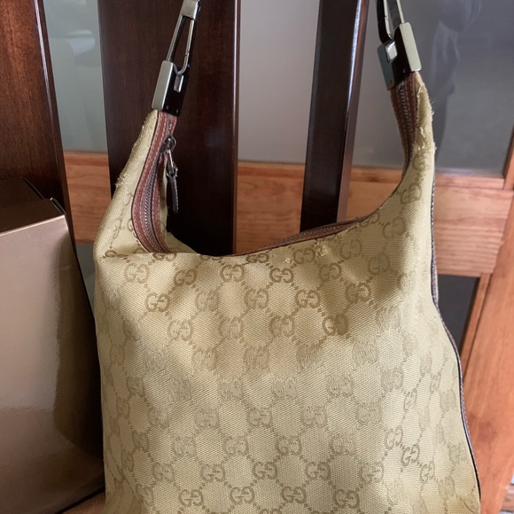 Gucci bag - Picture 2 of 9